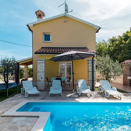 Antoni By Interhome *