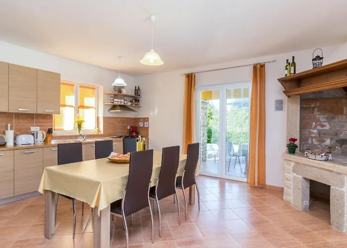 Antoni By Interhome